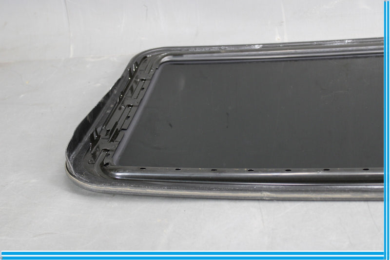 Load image into Gallery viewer, 06-13 Mercedes X164 GL350 ML550 R350 Sunroof Sun Roof Glass 2517800021 OEM
