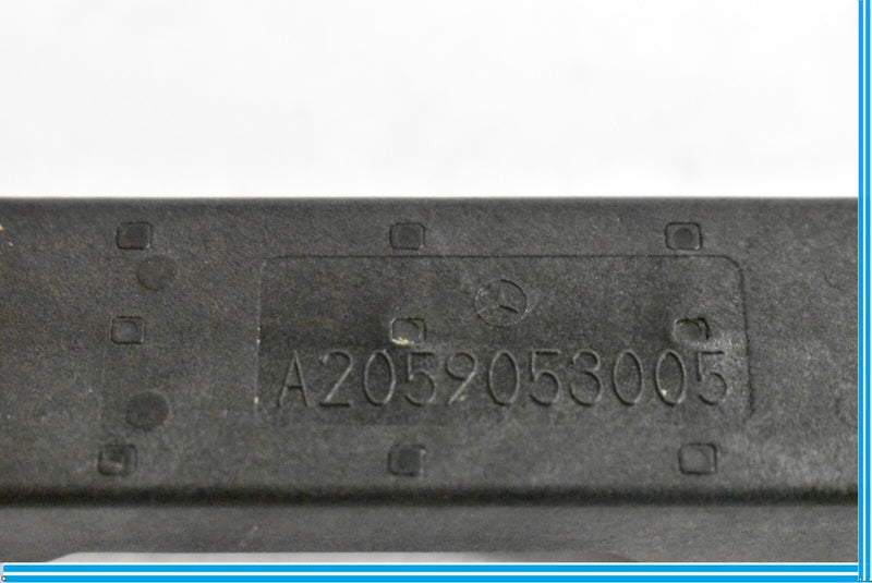 Load image into Gallery viewer, 15-20 Mercedes C300 W205 Keyless Entry Antenna Receiver Module 2059053005 Oem
