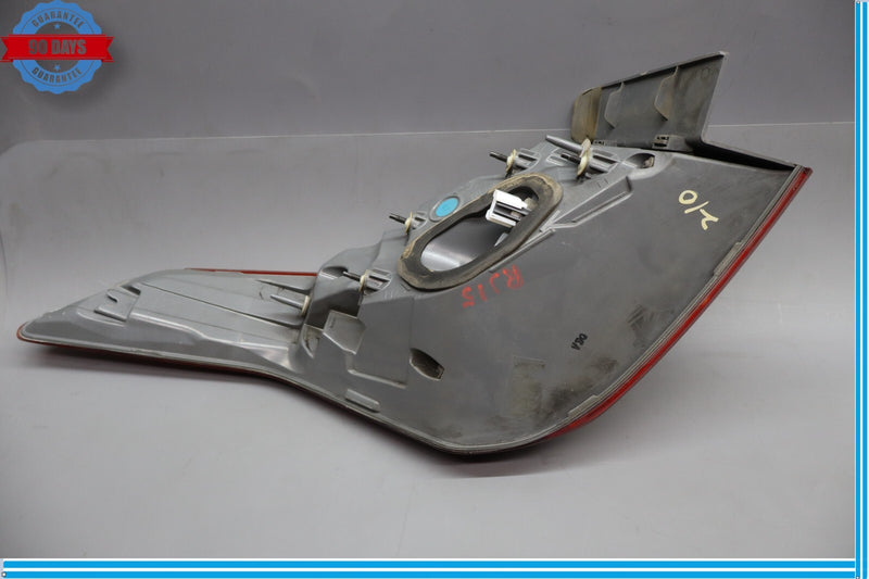 Load image into Gallery viewer, 15-17 Hyundai Genesis G80 Rear Right Side Outer Tail Light Lamp Assembly Oem

