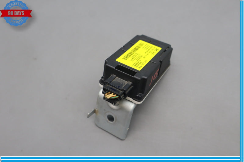Load image into Gallery viewer, 15-17 Hyundai Genesis TPMS Tire Pressure Monitor Sensor 95800B1100 Oem
