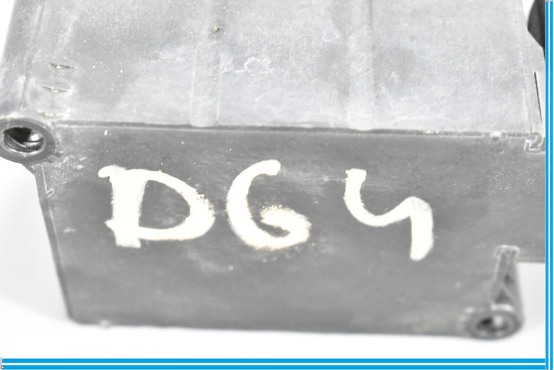 Load image into Gallery viewer, 07-12 Mercedes GL450 GL550 X164 Air Suspension Valve Block A2513200058 Oem
