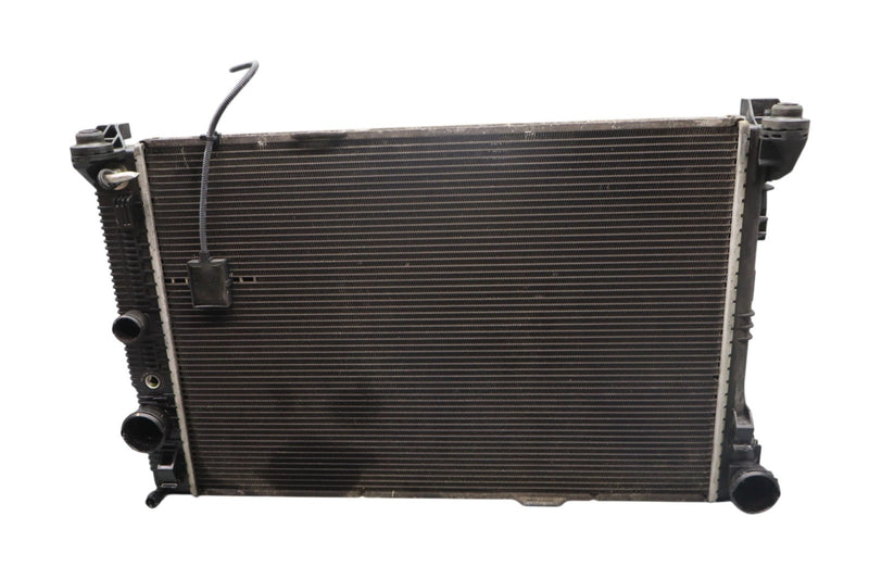Load image into Gallery viewer, 08-15 Mercedes W212 E350 C300 Engine Motor Water Cooling Radiator 2045003003 Oem
