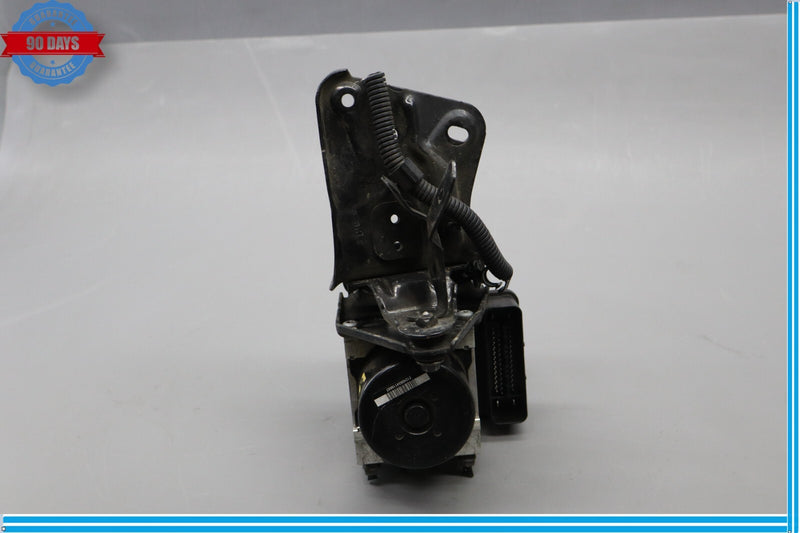 Load image into Gallery viewer, 09-11 Audi A3 A3 Quattro ABS Brake Pump Module Unit 1K0907379 Oem
