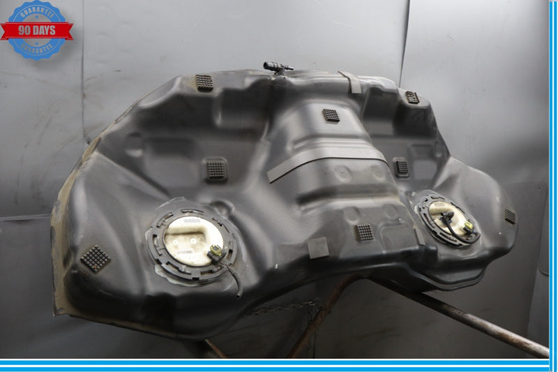 Load image into Gallery viewer, 14-20 Maserati Ghibli Fuel Gas Tank Reservoir Pump Assembly Oem
