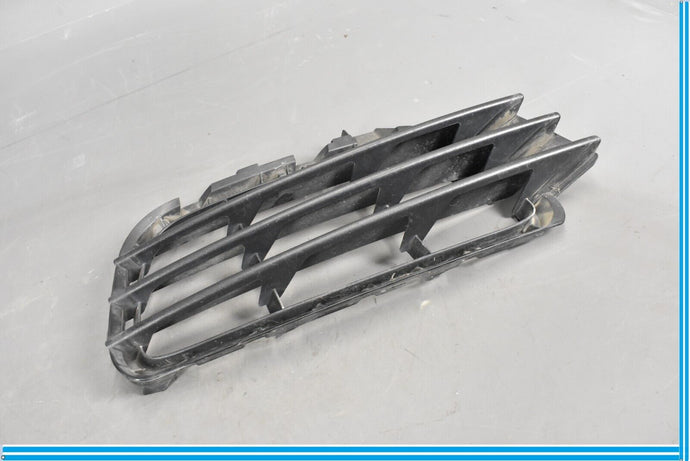 11-14 Volkswagen VW Touareg Front Right Passenger Lower Bumper Outer Grille Oem