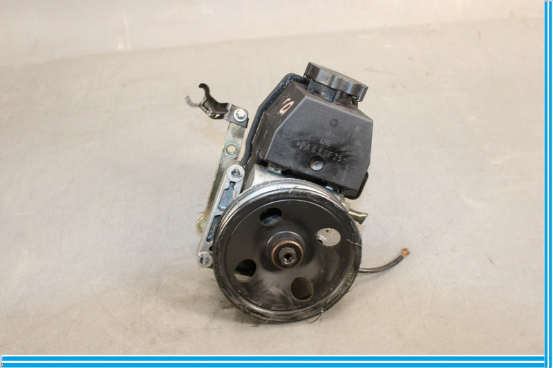 Load image into Gallery viewer, 97-04 Mercedes R170 SLK230 C230 Power Steering Pump Reservoir Assembly Oem
