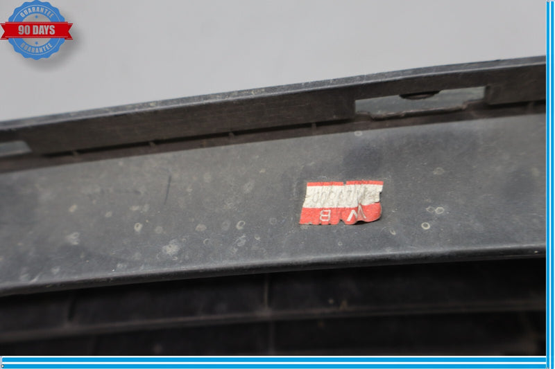 Load image into Gallery viewer, 11-13 Hyundai Equus Front Bumper Lower Center Grille Grill Black Oem

