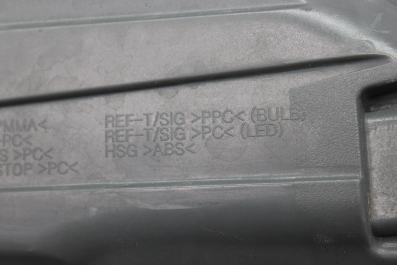 Load image into Gallery viewer, 15-17 Hyundai Genesis G80 Rear Left Side Outer Tail Light Lamp Assembly Oem
