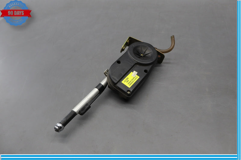 Load image into Gallery viewer, 97-06 Jaguar XK8 XKR X100 Trunk Boot Power Extending Radio Stereo Antenna Oem

