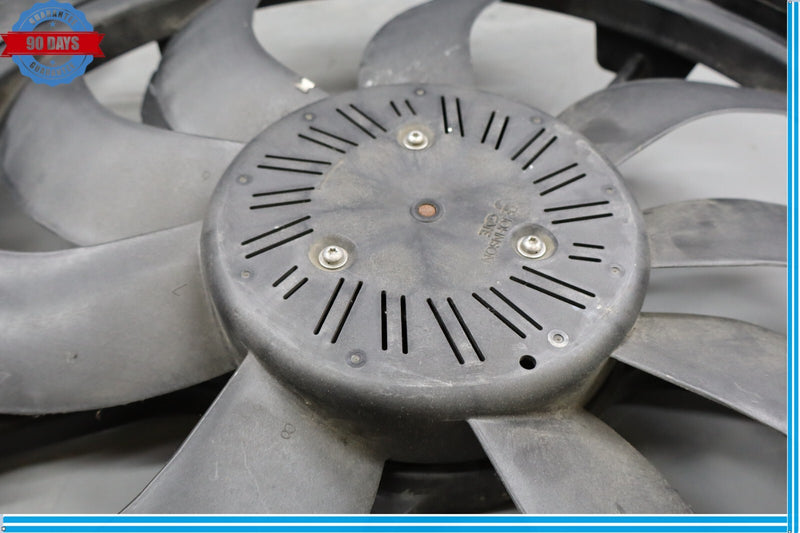 Load image into Gallery viewer, 14-17 Maserati Ghibli M157 Engine Radiator Cooling Fan Motor Assembly Oem
