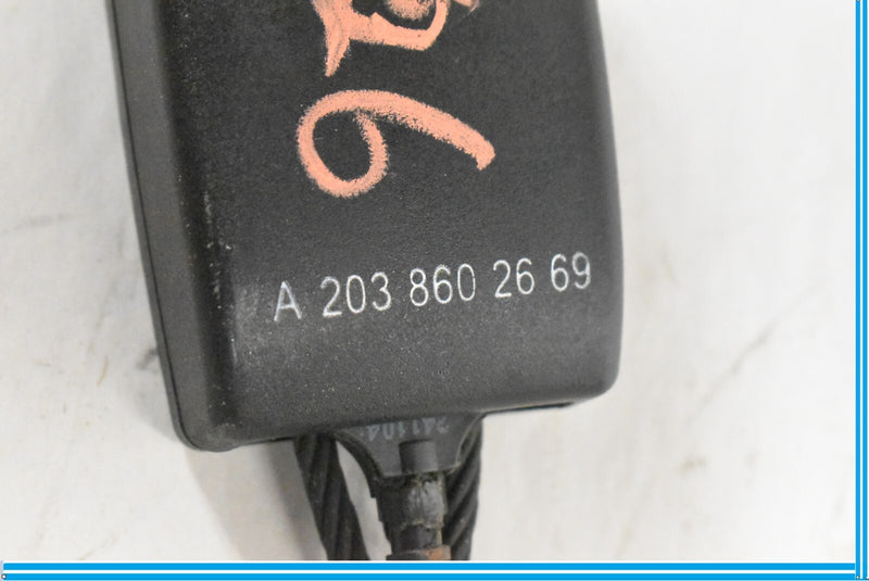 Load image into Gallery viewer, 03-09 Mercedes CLK550 CLK500 CLK55 AMG Front Right Seat Belt Buckle Oem
