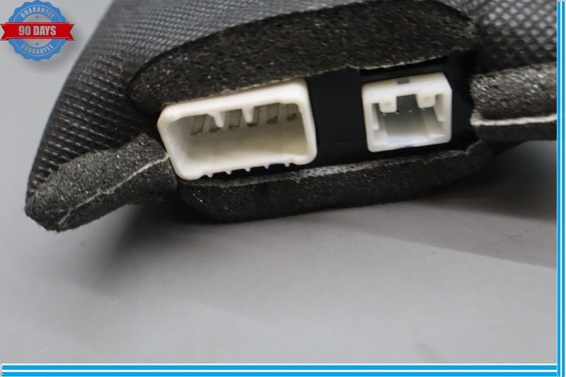 Load image into Gallery viewer, 11-13 Hyundai Equus Rear Left Or Right Heated Cooled Seat Control Module ECU Oem
