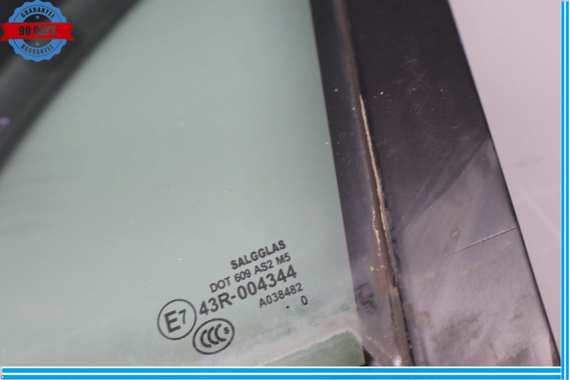 Load image into Gallery viewer, 11-17 Volkswagen VW Touareg Front Right Side Door Quarter Auto Vent Glass Oem
