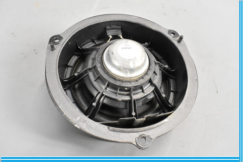 Load image into Gallery viewer, 11-18 Audi A8 Quattro Rear Right Door Mid range Speaker (Bose) 4H0035411A Oem
