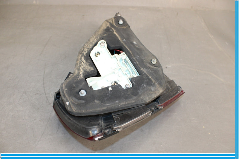 Load image into Gallery viewer, 07-09 Mercedes S550 S600 W221 Right Passenger Tail Light Lamp 2218200464 Oem
