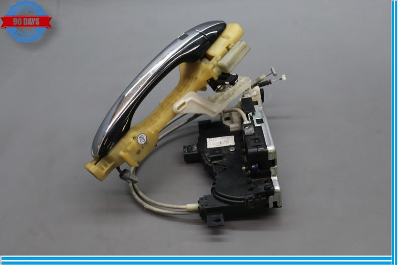 Load image into Gallery viewer, 11-16 Hyundai Equus SIG Rear Left Driver Side Exterior Door Handle W/ Lock Oem
