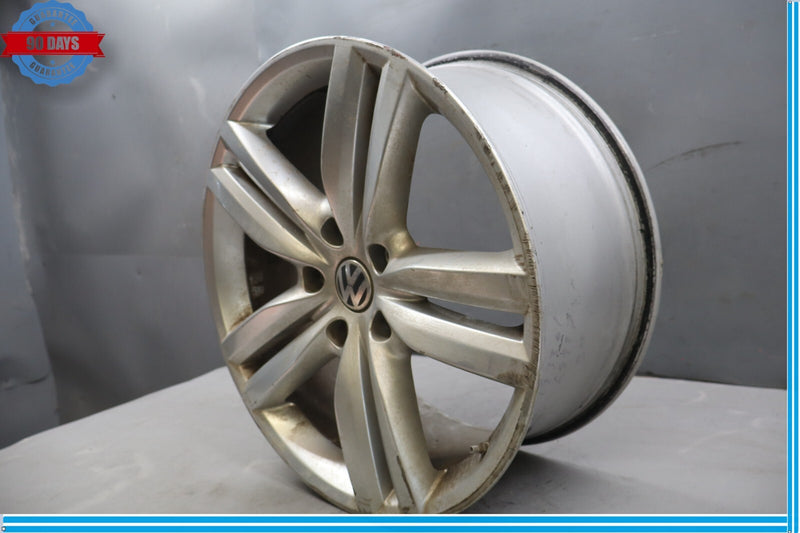 Load image into Gallery viewer, 11-16 Volkswagen VW Touareg 20" 9x20H2 ET57 Alloy Wheel Rim 5-Twin Spoke R20 Oem
