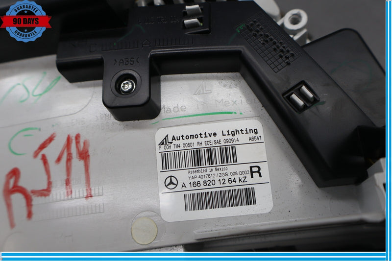 Load image into Gallery viewer, 07-19 Mercedes  X166 GL450 GLS350 Rear Right Side Inner Tail Light Lamp Oem
