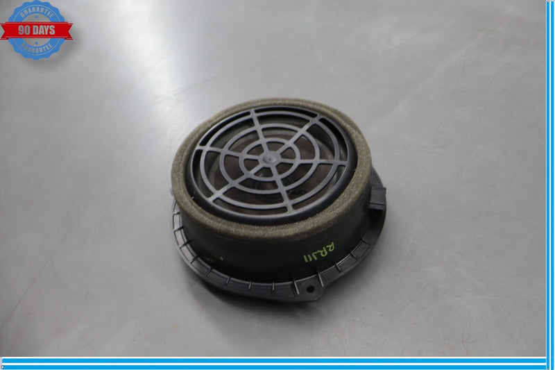 Load image into Gallery viewer, 12-18 Audi A7 Quattro Rear Left Or Right Side Door Audio Speaker Bose Oem
