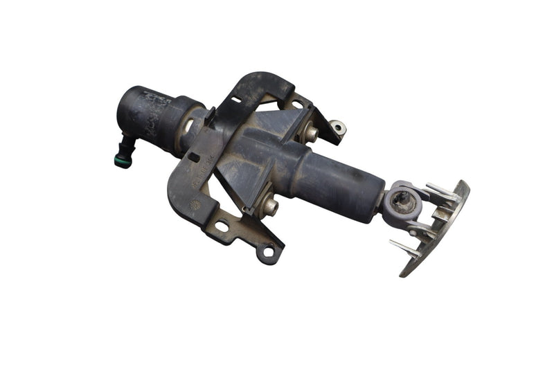 Load image into Gallery viewer, 03-07 Maserati Quattroporte M139 Front Right Headlight Washer Nozzle Pump Oem
