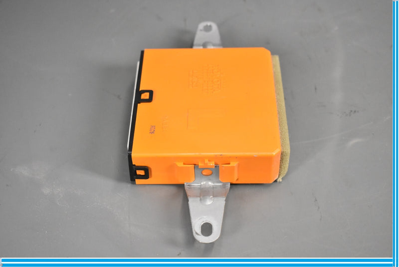 Load image into Gallery viewer, 07-09 Lexus LS460 XF40 Rear Left Driver Side Dorr Control Module 89225-50030 Oem
