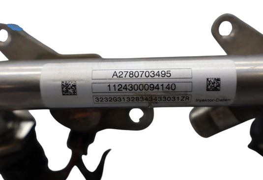 12-18 Mercedes CLS550 W218 Right Side Fuel Injection Rail Line w/ Injectors Oem