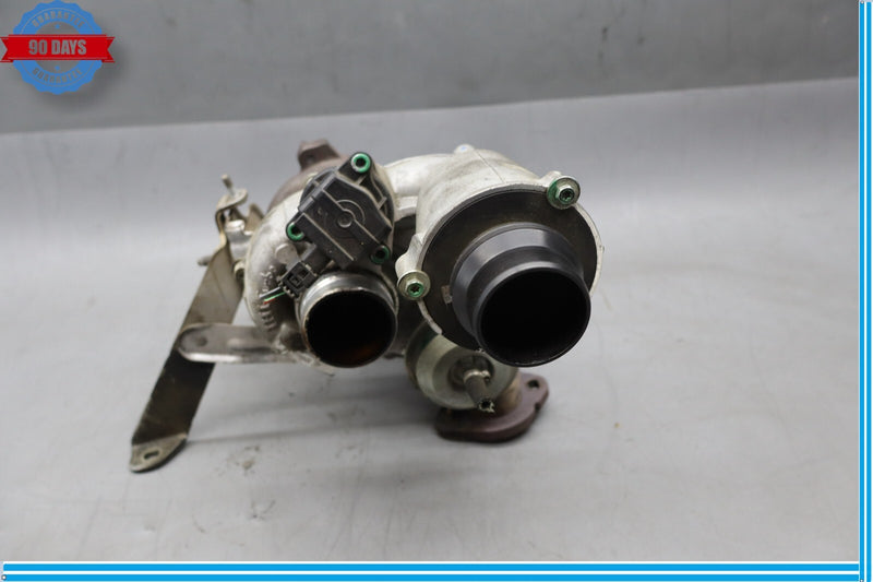 Load image into Gallery viewer, 12-15 Mercedes W204 C250 C350 Engine Motor Turbocharger Exhaust Manifold Oem
