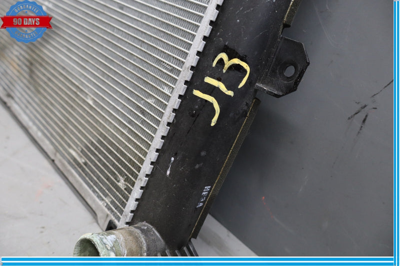 Load image into Gallery viewer, 11-14 Hyundai Equus Signature Engine Motor Water Cooling Radiator Oem

