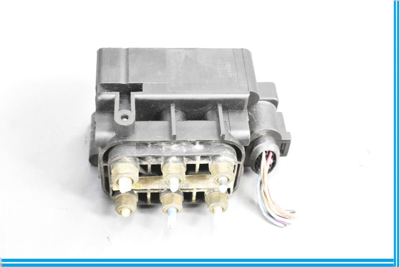 Load image into Gallery viewer, 07-12 Mercedes GL450 GL550 X164 Air Suspension Valve Block A2513200058 Oem
