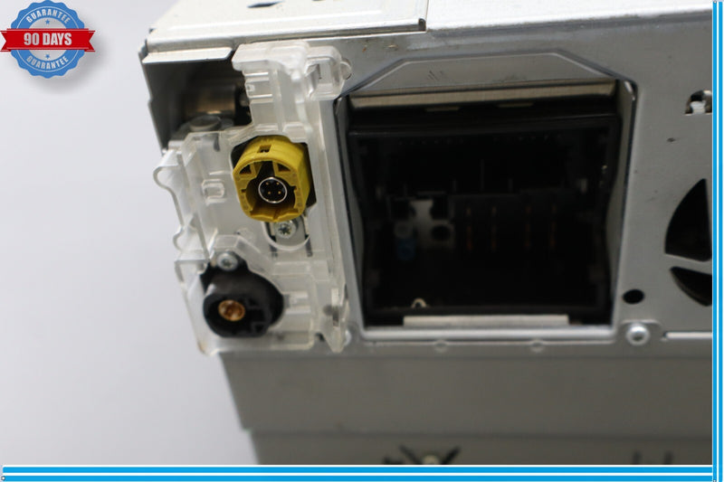 Load image into Gallery viewer, 2011 Porsche Cayenne 958 Turbo Command Head Unit Navigation Radio Oem
