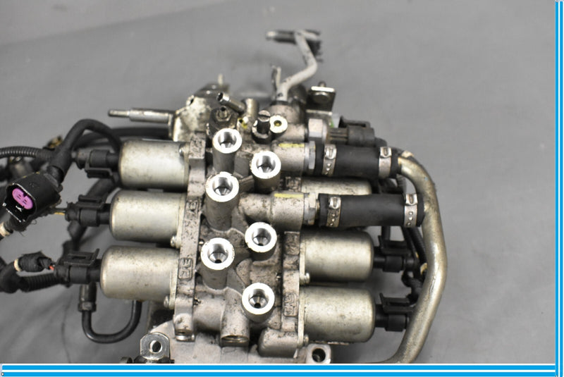 Load image into Gallery viewer, 03-07 Maserati Quattroporte Automatic Transmission Accumulator Assembly Oem
