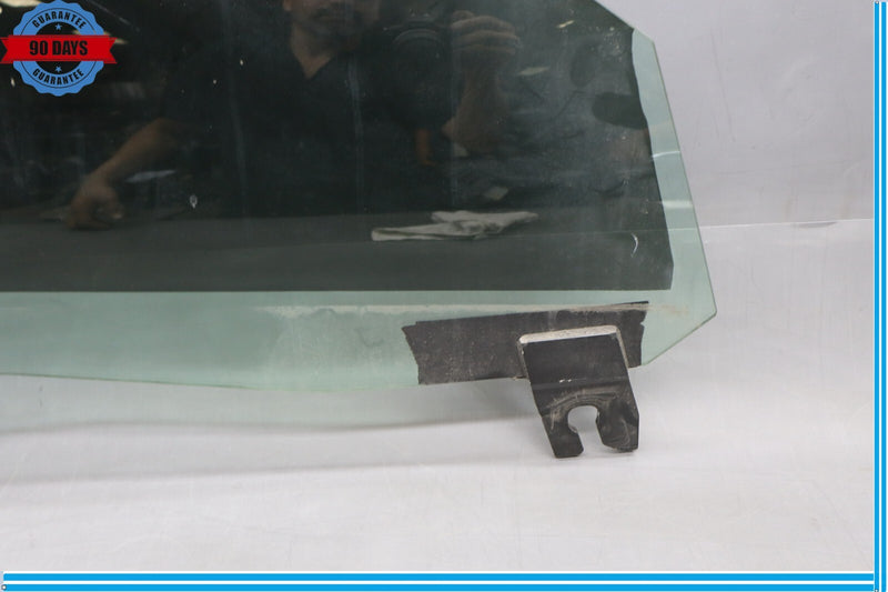 Load image into Gallery viewer, 14-22 Maserati Ghibli M156 S Q4 Front Right Side Door Window Auto Glass Oem
