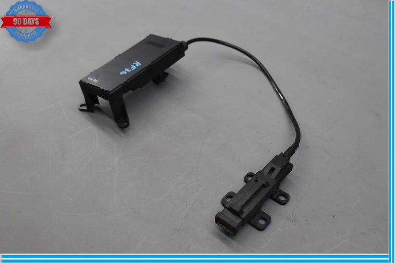 Load image into Gallery viewer, 03-06 Mercedes R230 SL500 SL55 Right Door Keyless Go Entry Antenna Module Oem
