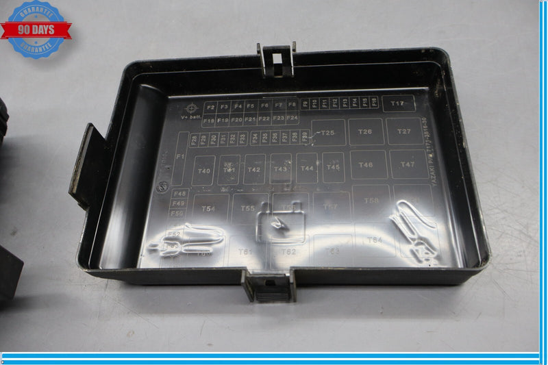 Load image into Gallery viewer, 14-18 Maserati Ghibli M157 Engine Fuse Box Battery Relay Assembly Oem
