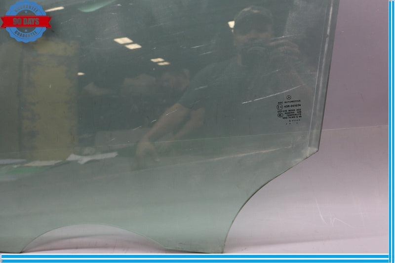 Load image into Gallery viewer, 2015 Mercedes X166 GL450 GLE43 AMG Front Left Side Door Window Glass Oem
