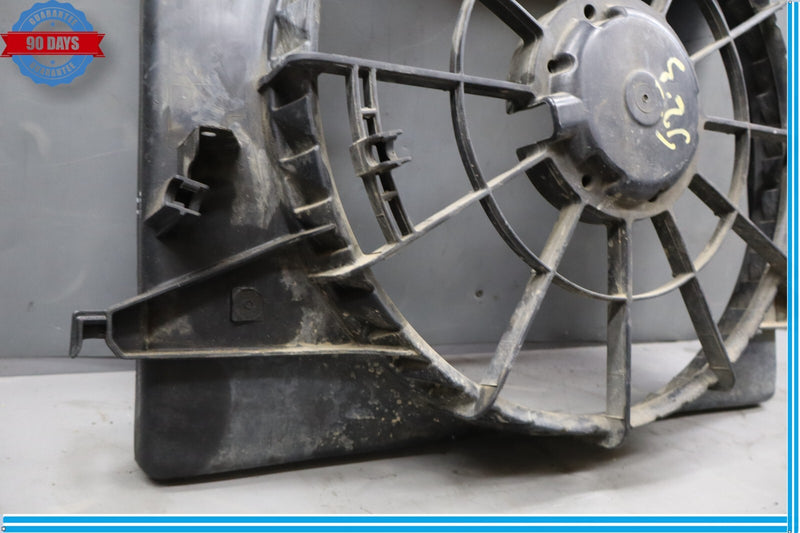 Load image into Gallery viewer, 11-16 Hyundai Equus Signature Engine Motor Radiator Cooling Fan Cover Oem
