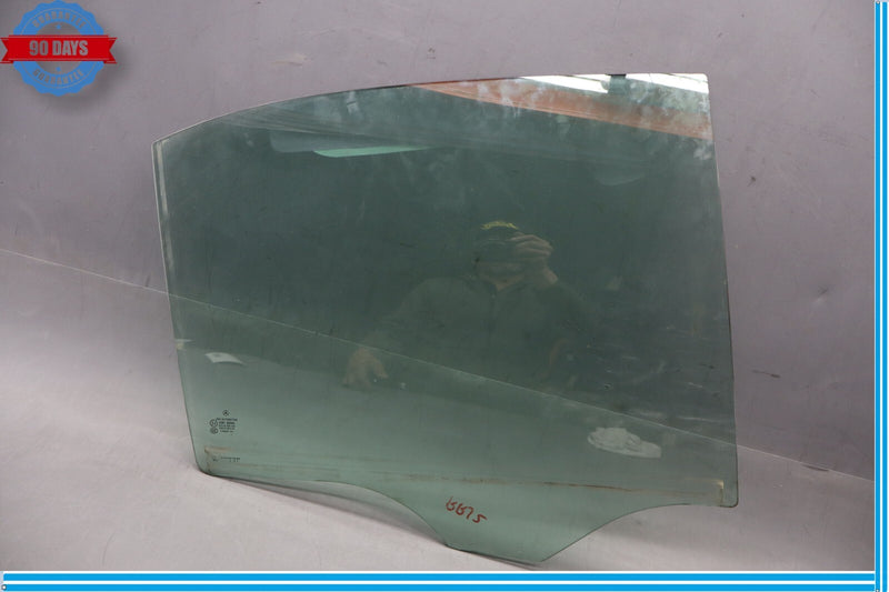 Load image into Gallery viewer, 08-14 Mercedes C250 W204 Rear Right Passenger Side Door Window Glass Oem

