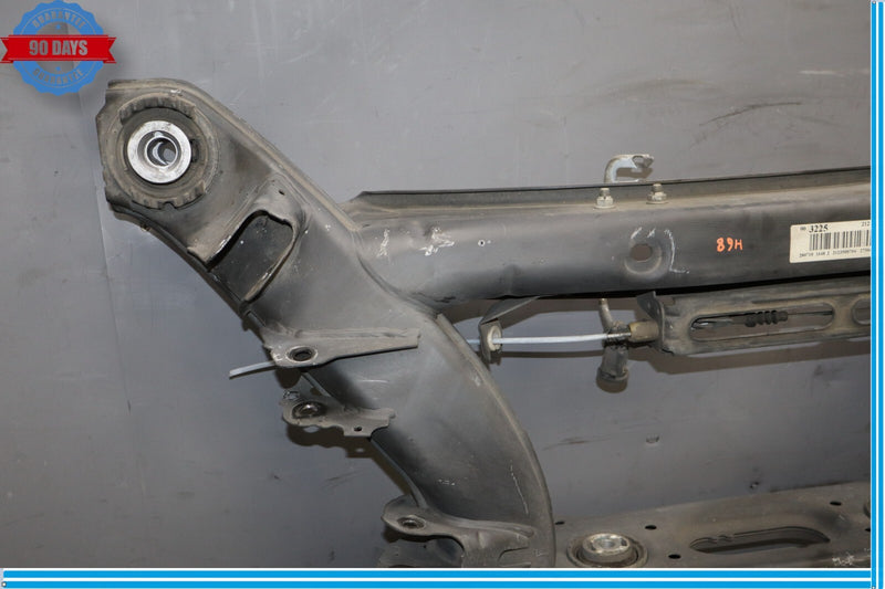 Load image into Gallery viewer, 10-18 Mercedes E350 E400 CLS550 Rear Subframe Sub Frame Crossmember Oem

