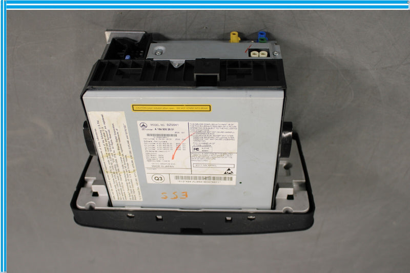 Load image into Gallery viewer, 06-12 Mercedes GL450 GL550 Command Head Unit Navigation Radio CD Player Oem

