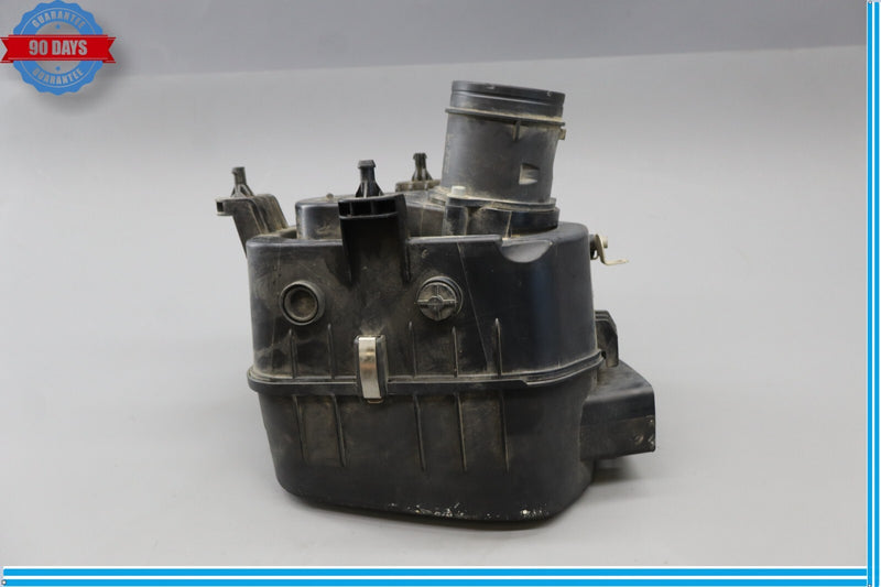 Load image into Gallery viewer, 14-21 Maserati Ghibli Right Side Engine Air Cleaner Housing Filter Box Oem
