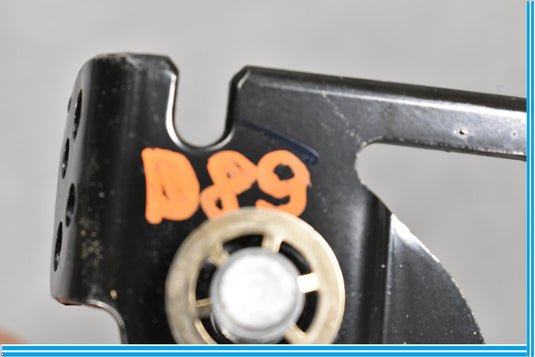 12-18 Mercedes CLS550 W218 Rear Left Driver Side Seat Belt Buckle Oem