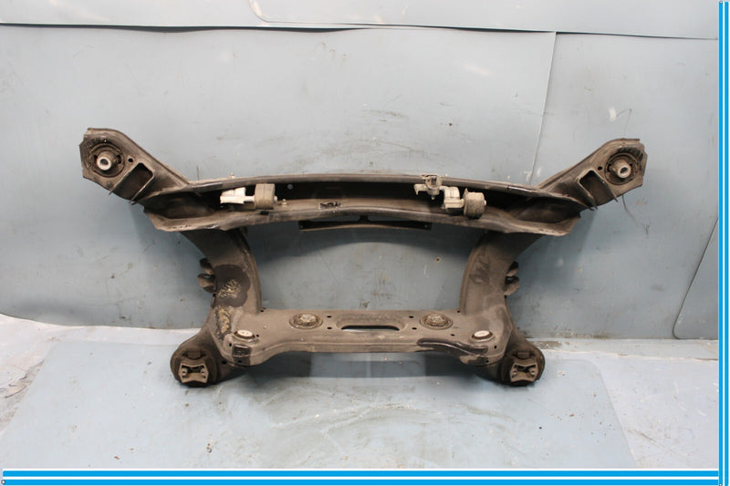 Load image into Gallery viewer, 10-16 Mercedes W212 E350 RWD REAR SUBFRAME CROSSMEMBER OEM 2123506704
