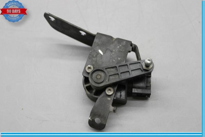 Load image into Gallery viewer, 07-09 Jaguar XKR XK X150 Front Right Passenger Side Height Sensor w/ Bracket Oem
