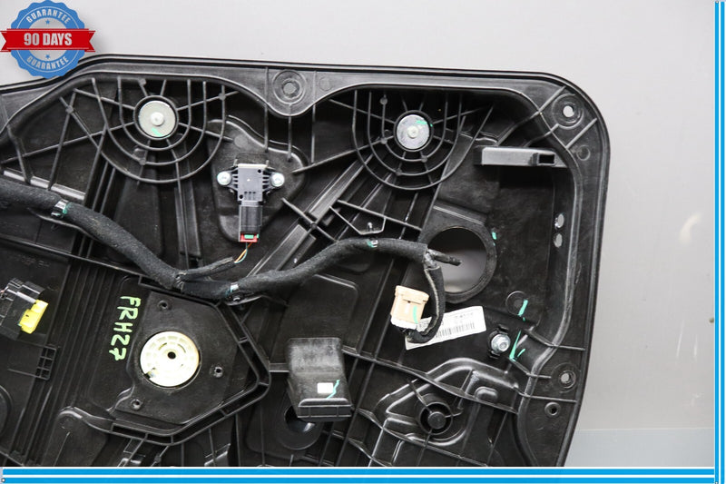 Load image into Gallery viewer, 15-20 Hyundai Genesis Front Right Passenger Side Door Window Regulator Panel Oem
