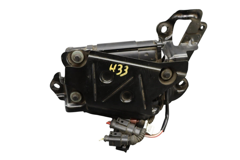 Load image into Gallery viewer, 03-18 Bentley Continental Flying Spur Air Suspension Compressor Pump Oem
