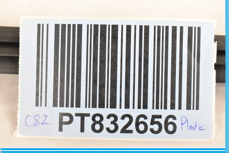 Load image into Gallery viewer, 2014-2018 MERCEDES CLA250 W117 FRONT RIGHT PASSENGER WINDOW INNET BELT SEAL OEM
