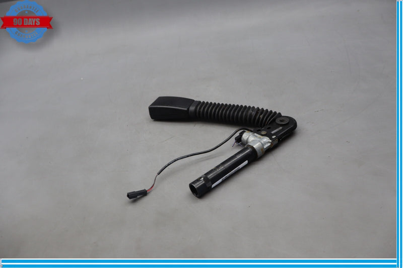 Load image into Gallery viewer, 10-15 BMW 740i 750Li xDrive Front Right Seatbelt Seat Belt Buckle Oem
