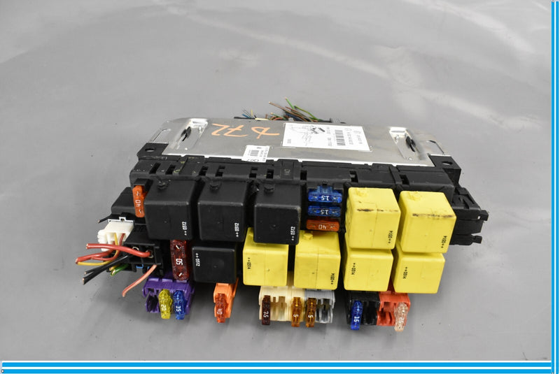 Load image into Gallery viewer, 00-06 Mercedes S500 S600 CL500 CL600 W220 Front Left SAM Relay Fuse Box Oem
