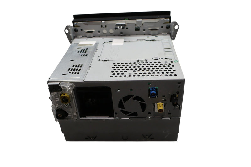 Load image into Gallery viewer, 11-16 Porsche Cayenne 958 Command Head Unit Navigation Radio 7P5035884 Oem
