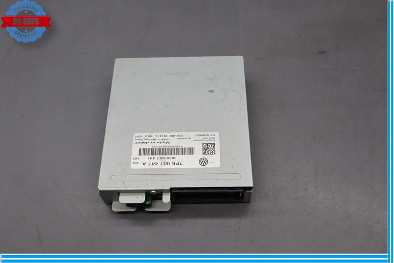 Load image into Gallery viewer, 11-17 Volkswagen Touareg Electric Reverse Camera Control Module Unit ECU Oem
